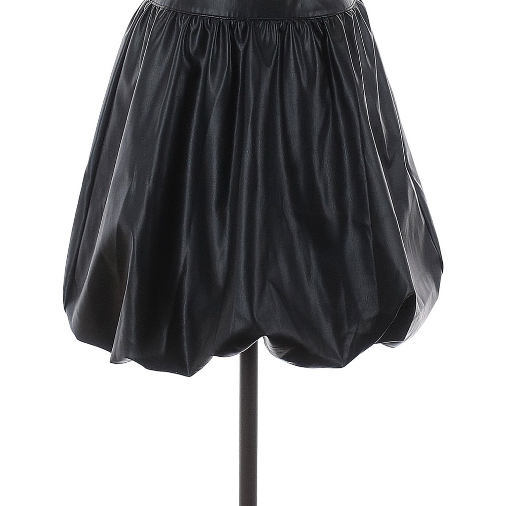 Chic Black Bubble Skirt